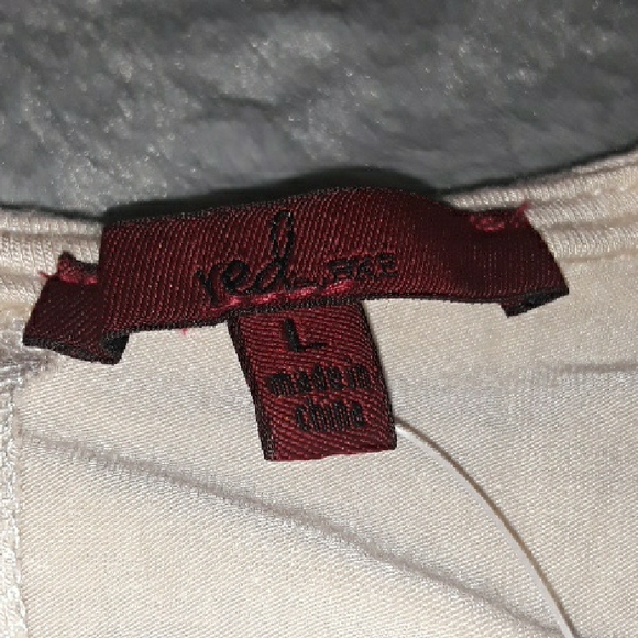 Red BKE front & back cut out top - Picture 2 of 3